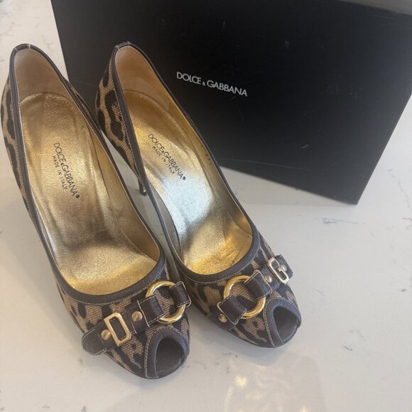 DOLCE & GABBANA  Authentic Leopard Print Buckle Open Toe Pump Heels - Picture 4 of 10